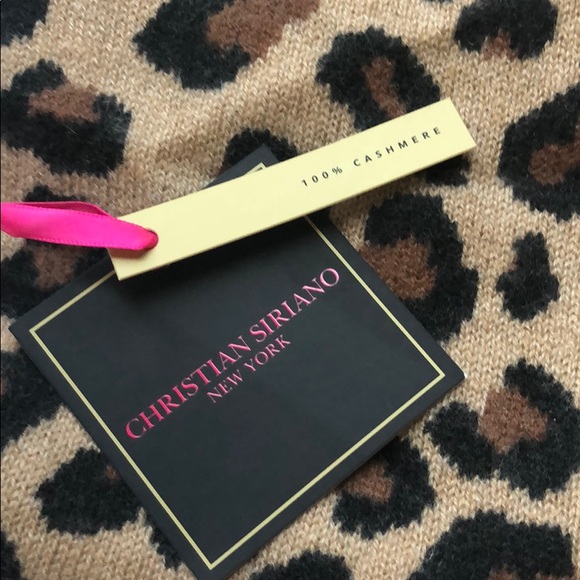 Leopard print scarf - Picture 2 of 3